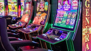 Kemenangan jackpot slot raja96 dengan layar menunjukkan hasil besar